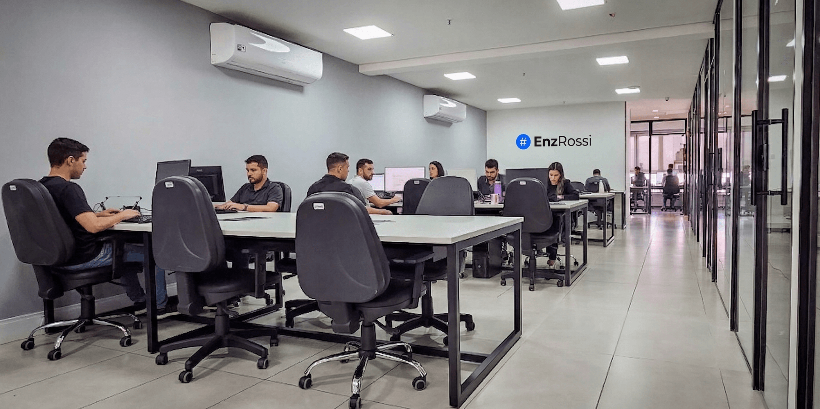 EnzRossi team working together